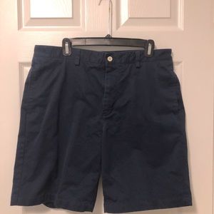 Mens vineyard Vines Navy Golf shorts size 35